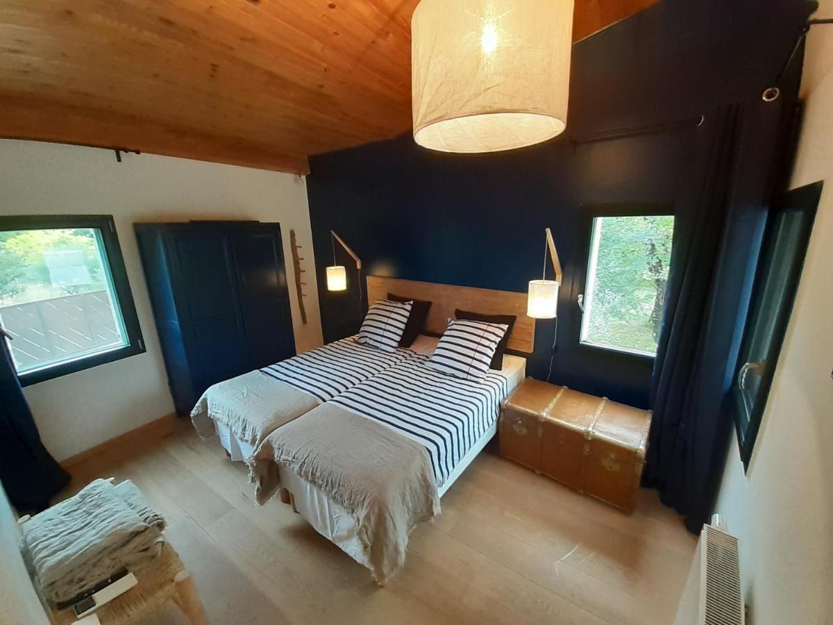 Un Je Ne Sais Quoi De Paradis Les Vans Bagian luar foto